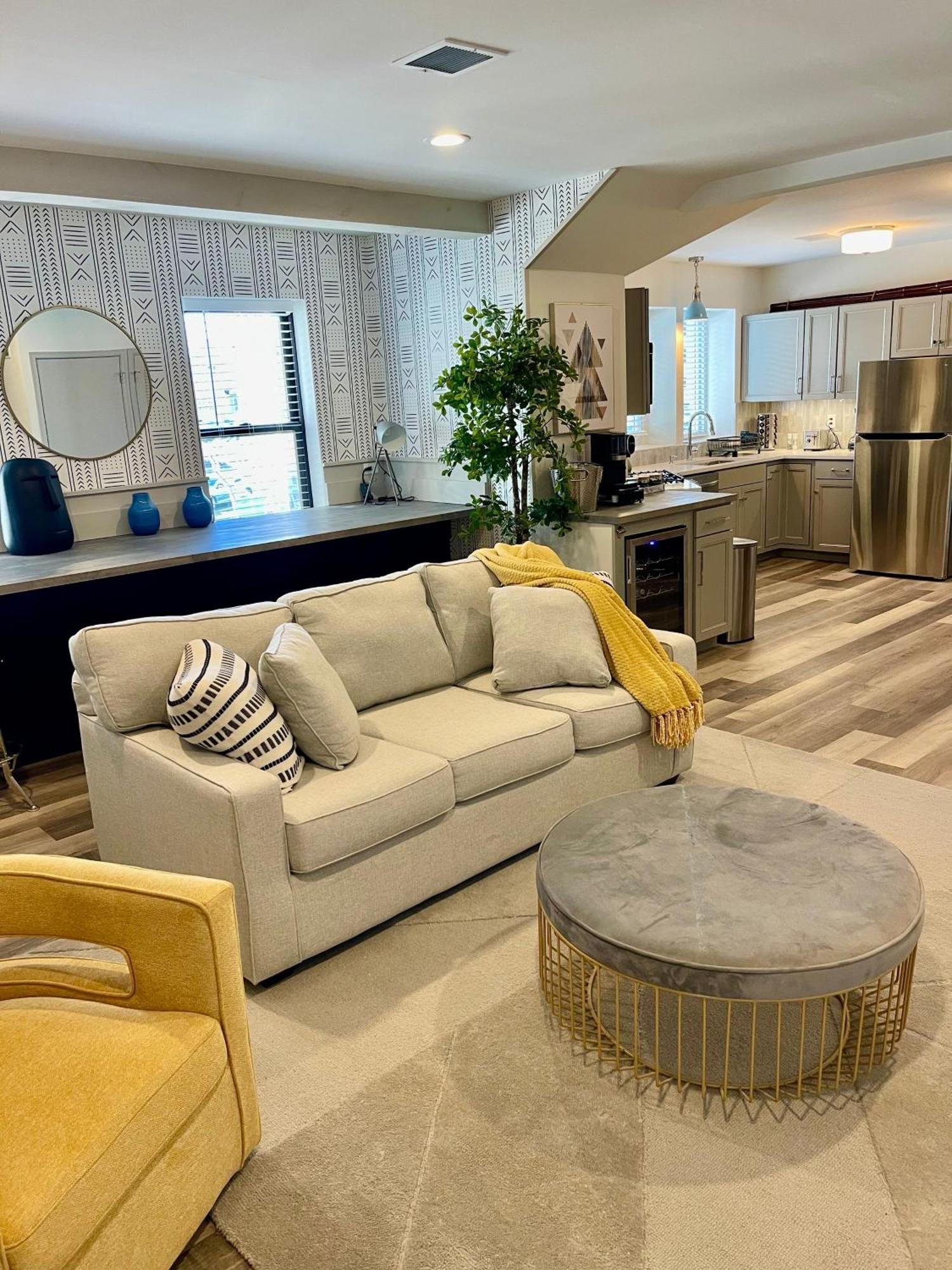 Modern Fully Renovated Suite & Loft In Downtown Trenton Szoba fotó