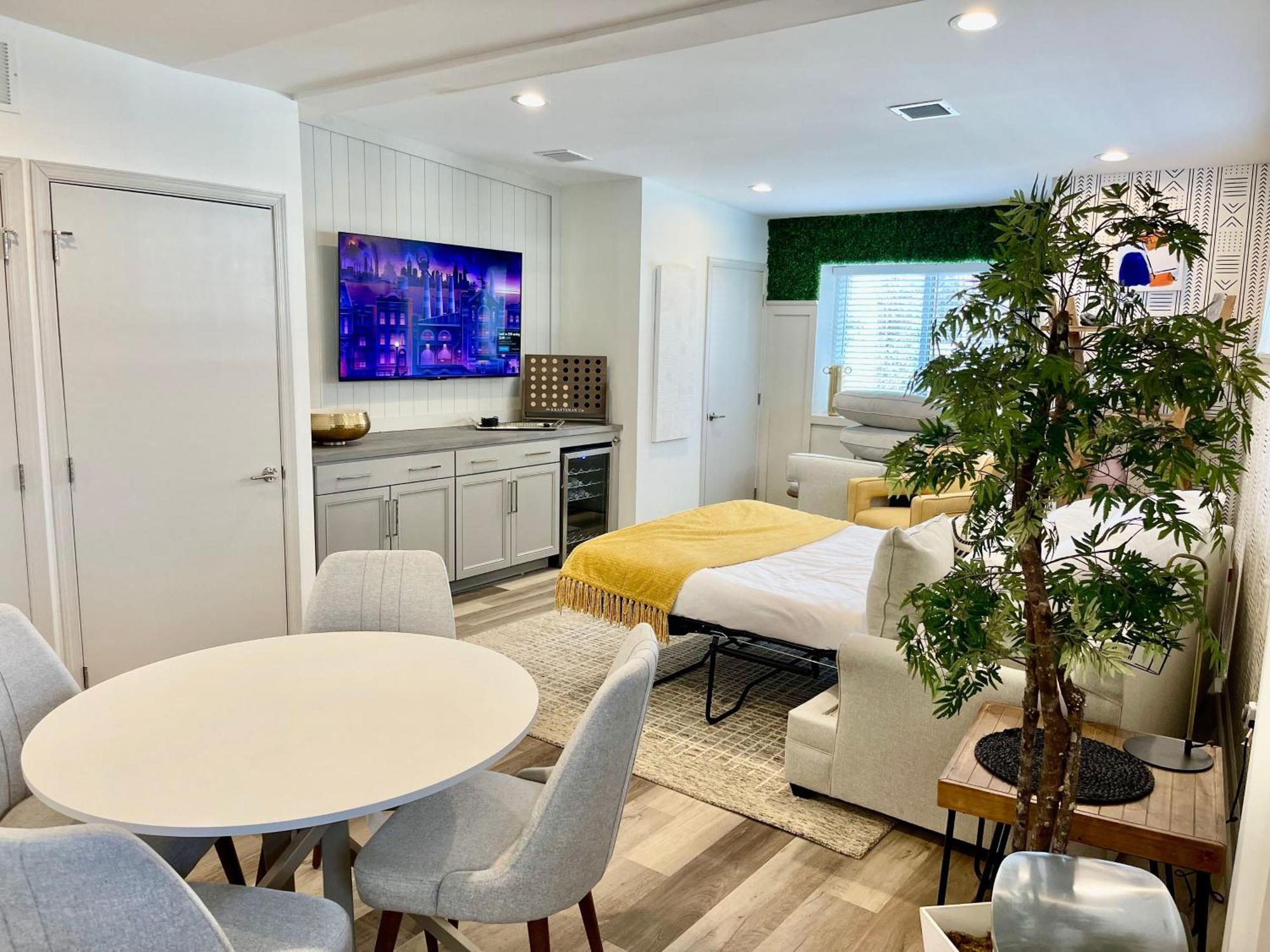 Modern Fully Renovated Suite & Loft In Downtown Trenton Szoba fotó